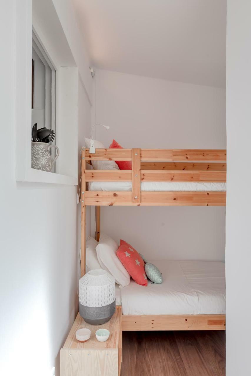 Sunny Apartment With Patio, By Timecooler Lisboa Екстериор снимка